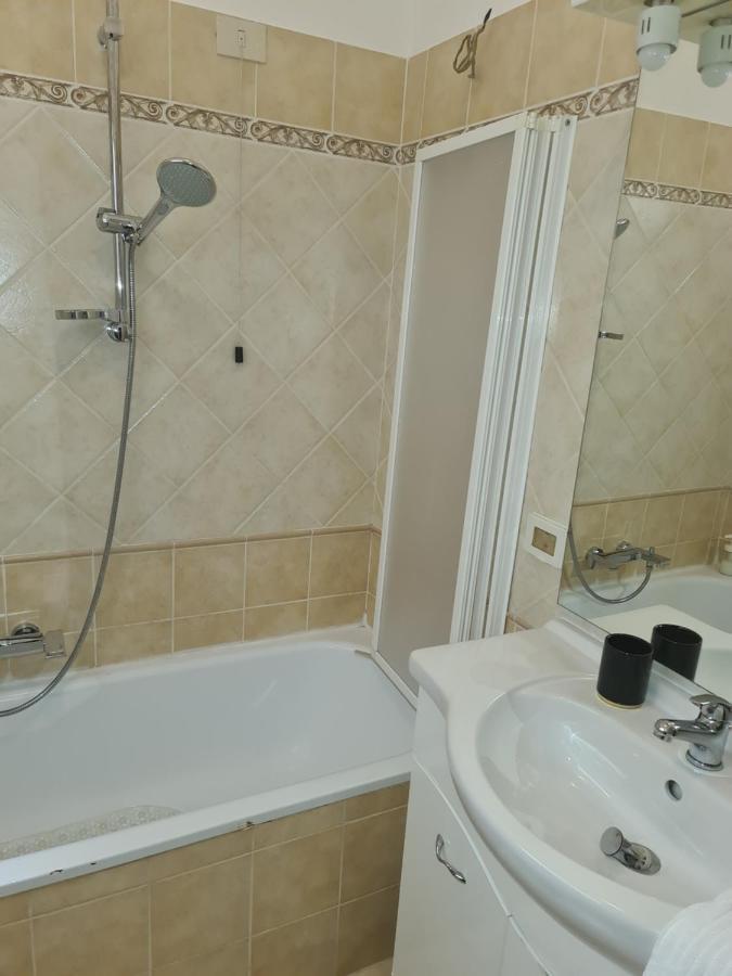 Nicoleta Panzió Róma Kültér fotó
